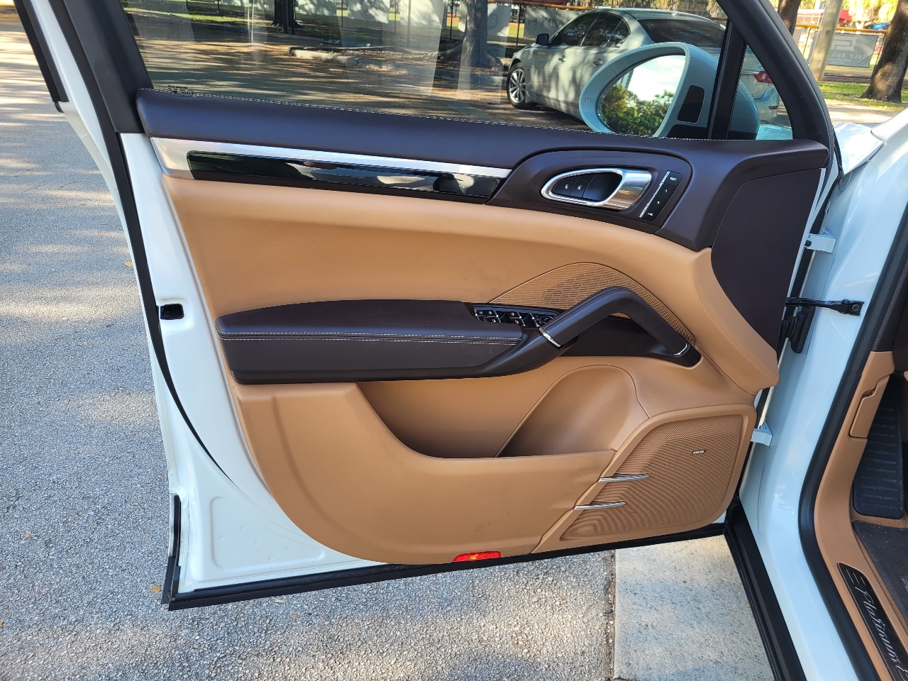 Porsche Cayenne Platinum Edition AWD 2017