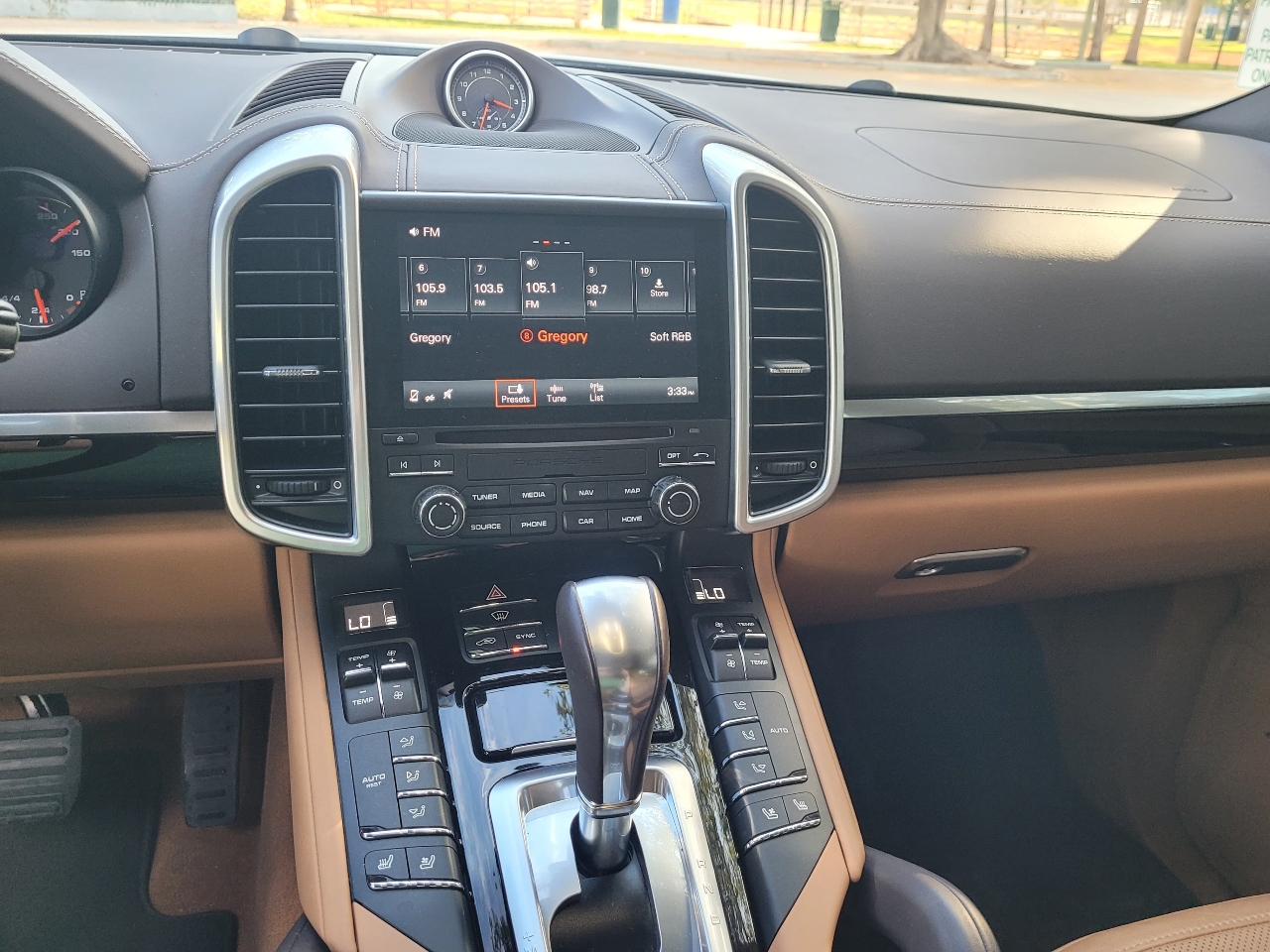 Porsche Cayenne Platinum Edition AWD 2017