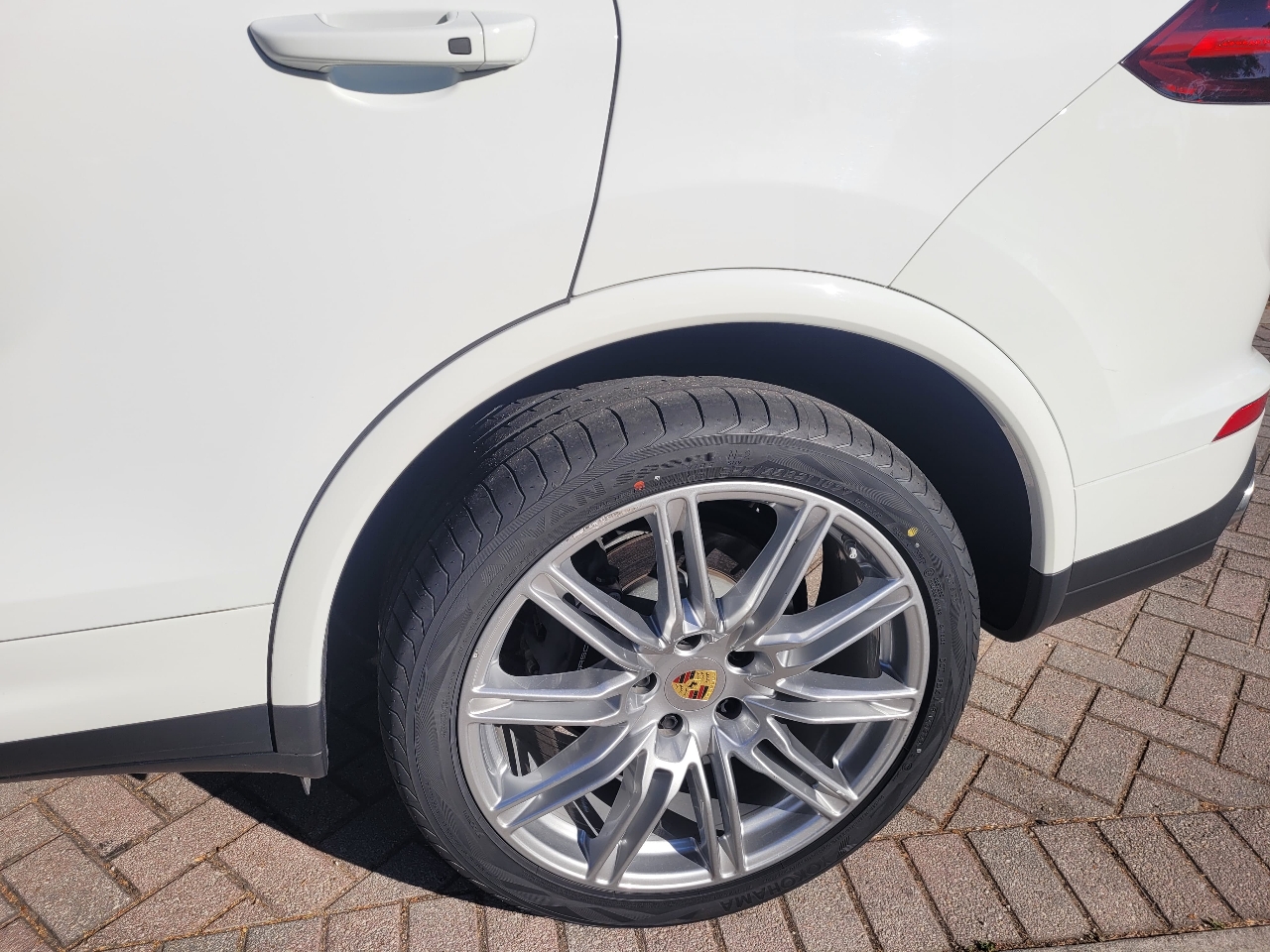 Porsche Cayenne Platinum Edition AWD 2017