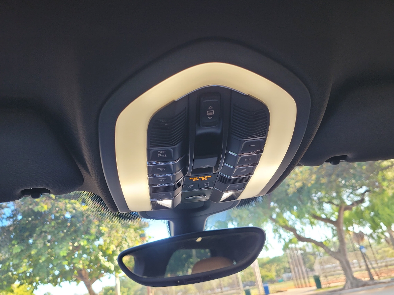 Porsche Cayenne Platinum Edition AWD 2017