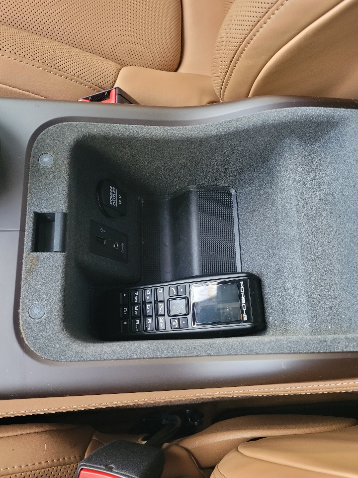 Porsche Cayenne Platinum Edition AWD 2017