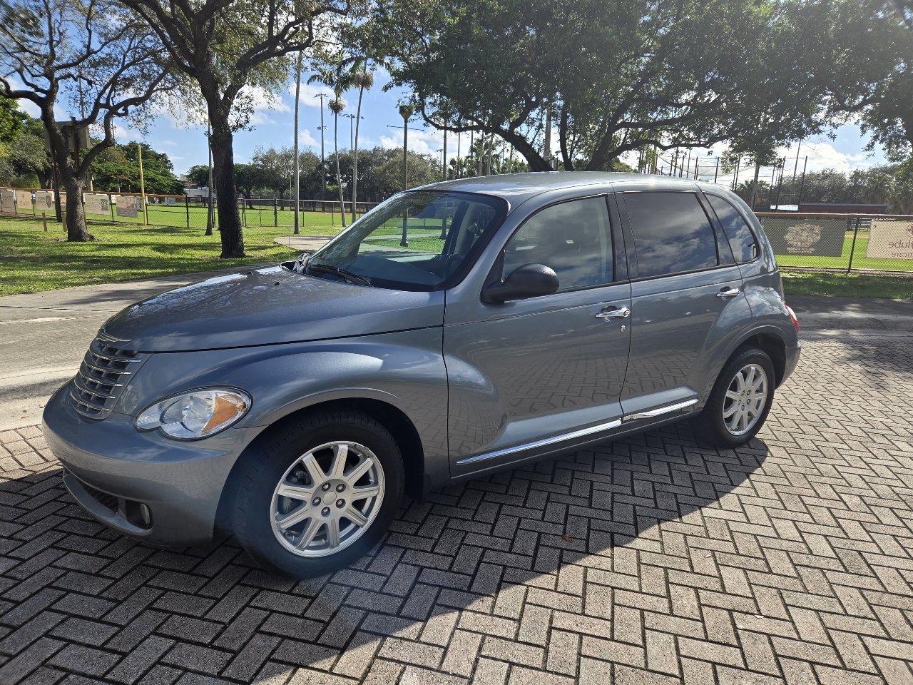 2010 Chrysler PT Cruiser Classic 4dr Wgn
