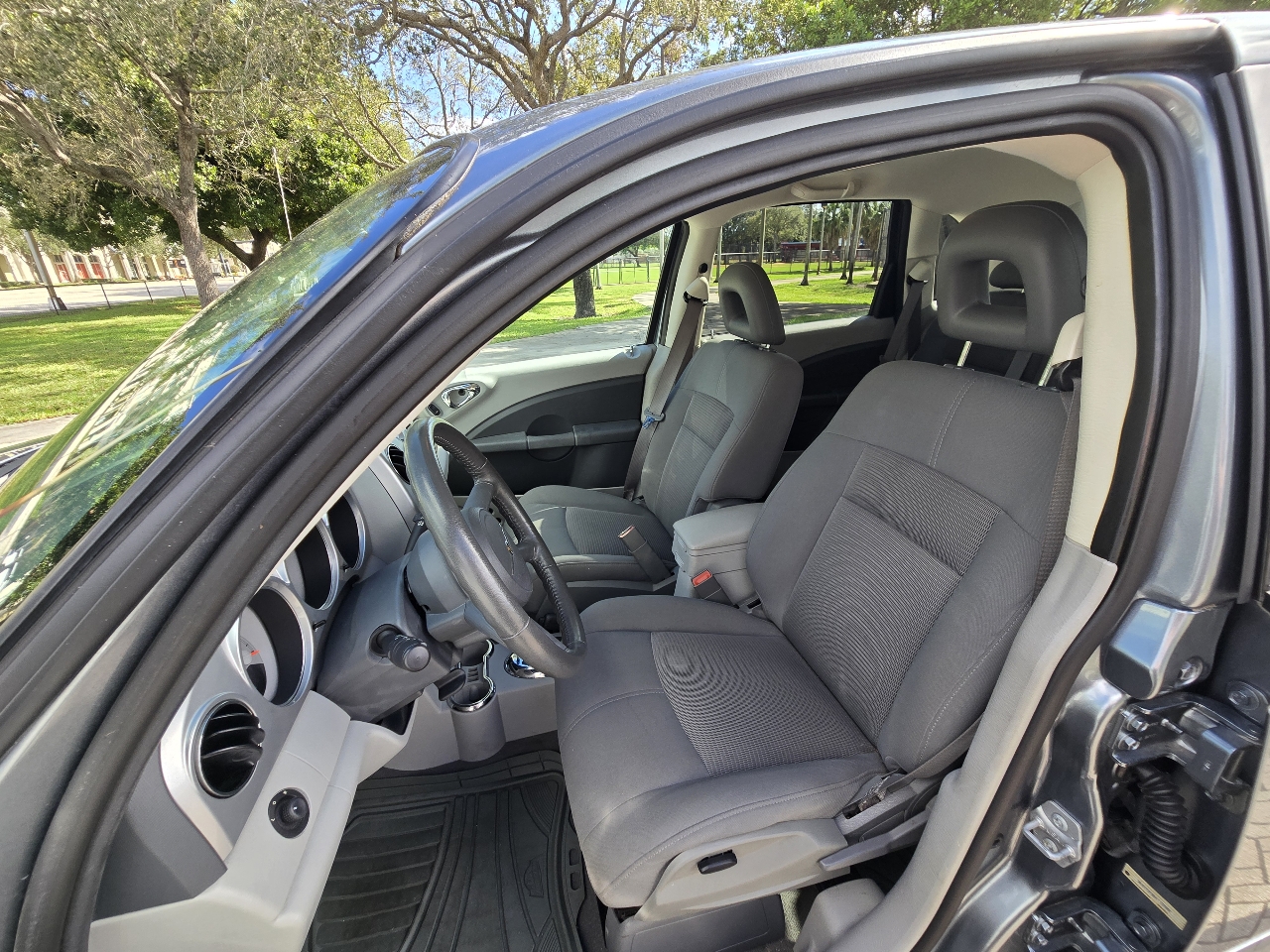 Chrysler PT Cruiser Classic 4dr Wgn 2010