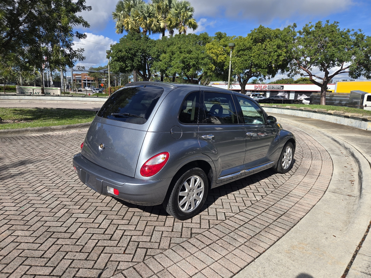 Chrysler PT Cruiser Classic 4dr Wgn 2010
