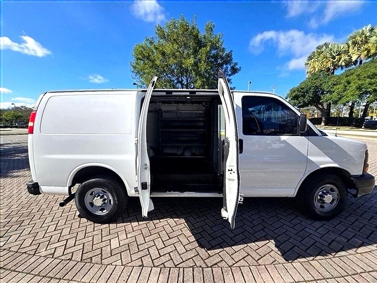 Chevrolet Express 2500  2013