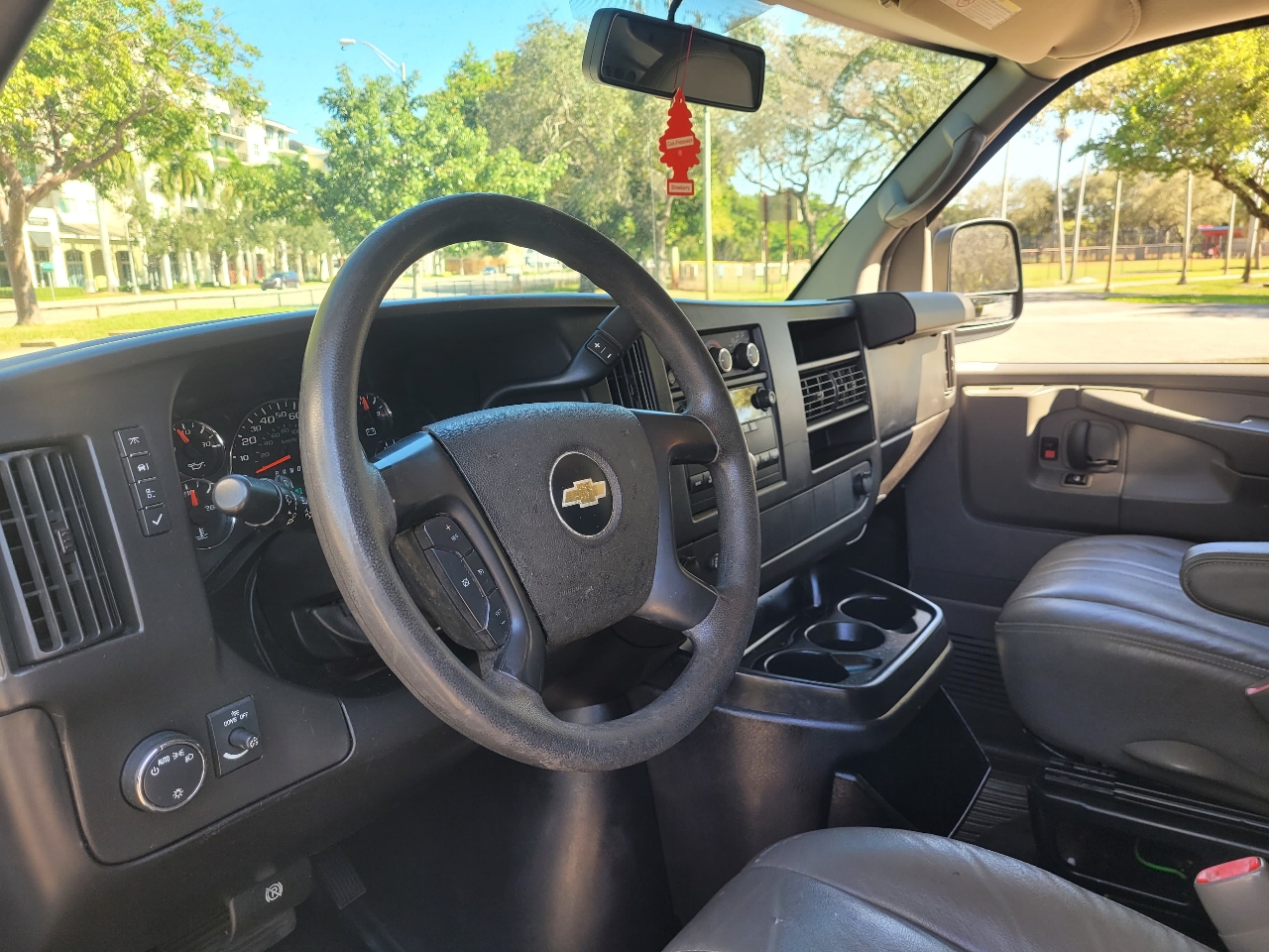 Chevrolet Express 2500  2013