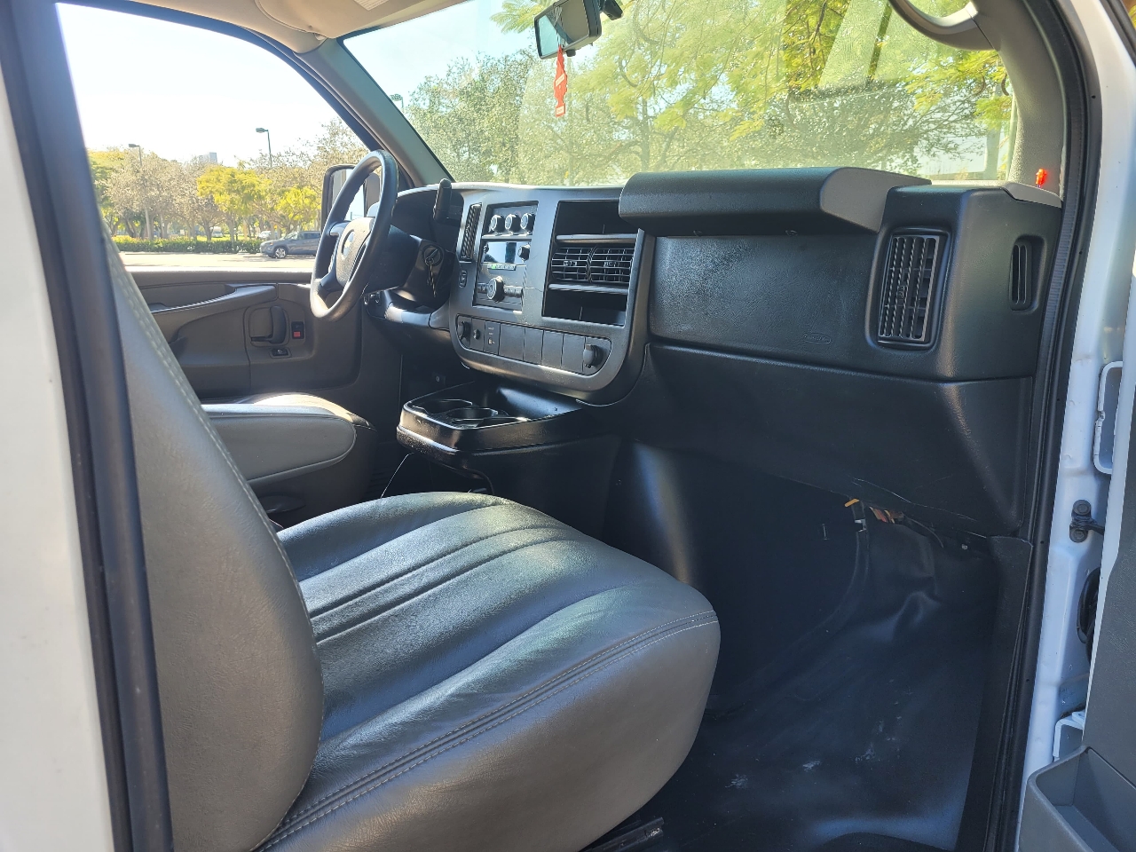 Chevrolet Express 2500  2013