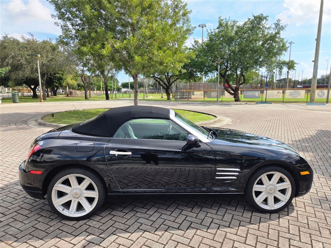 Chrysler Crossfire 2dr Roadster Limited 2005