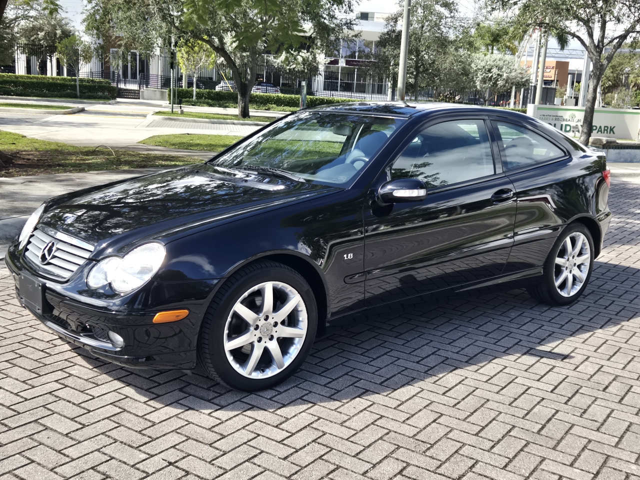 Mercedes-Benz C-Class 2dr Cpe 1.8L 2003