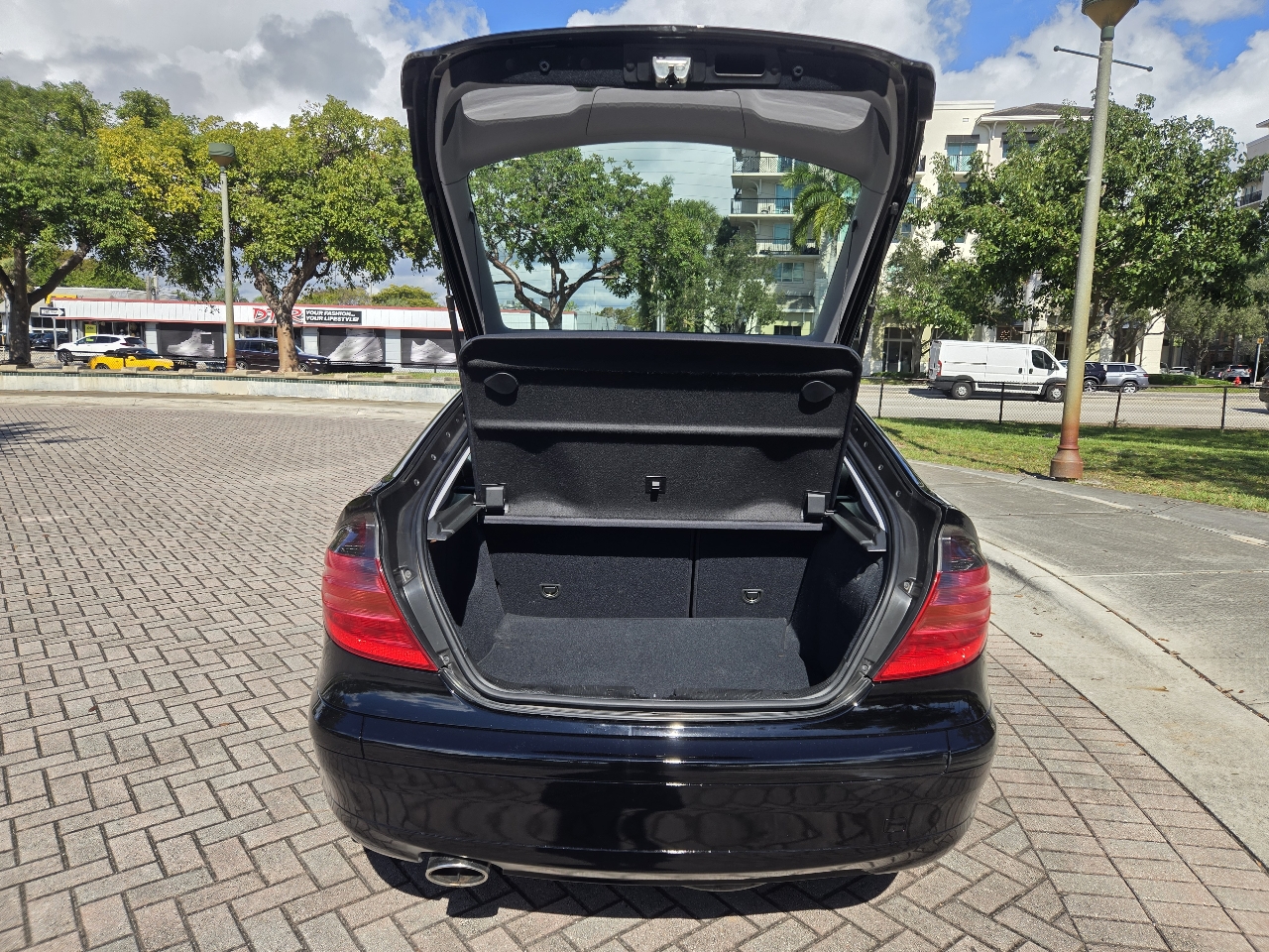 Mercedes-Benz C-Class 2dr Cpe 1.8L 2003