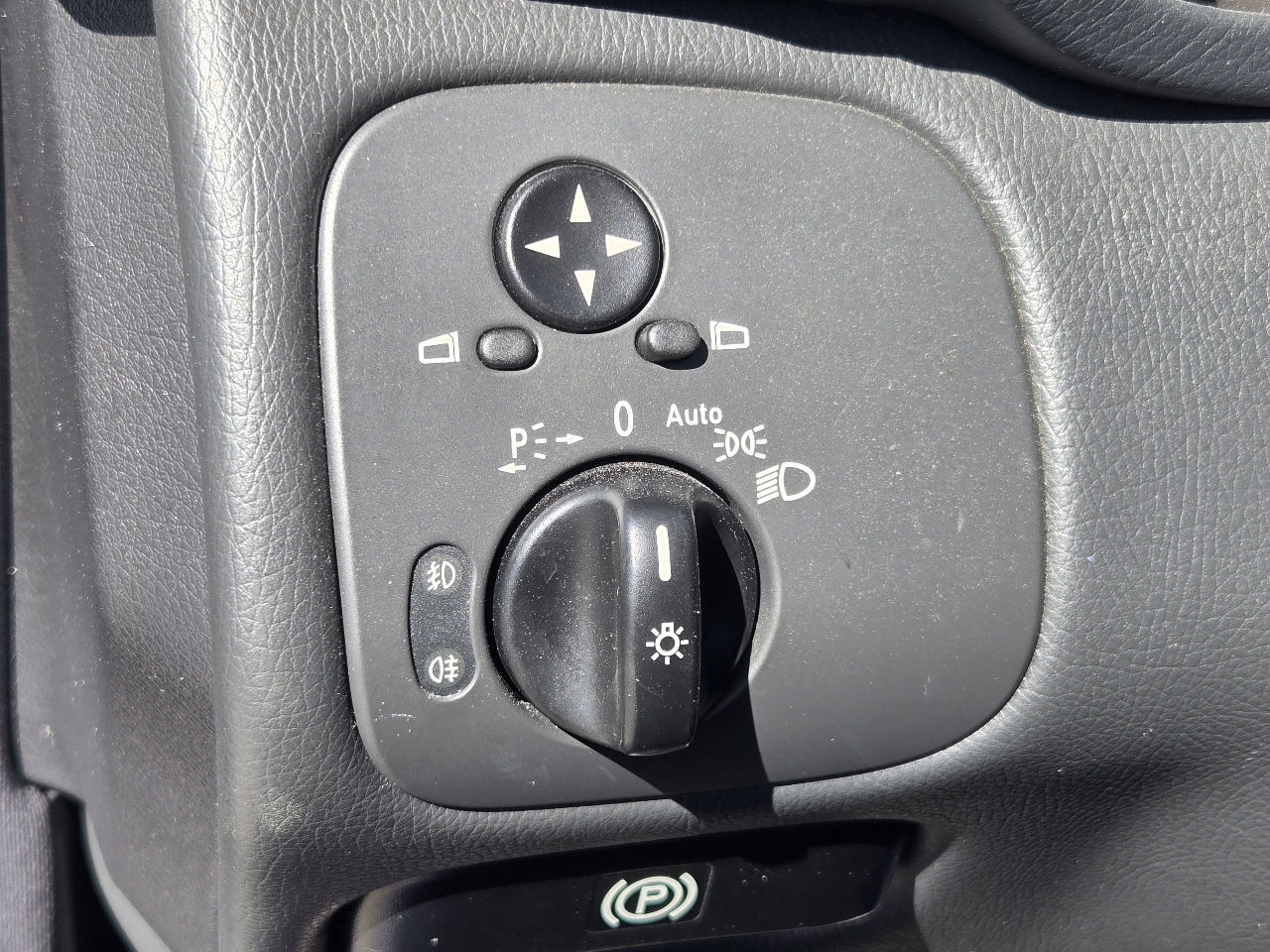 Mercedes-Benz C-Class 2dr Cpe 1.8L 2003