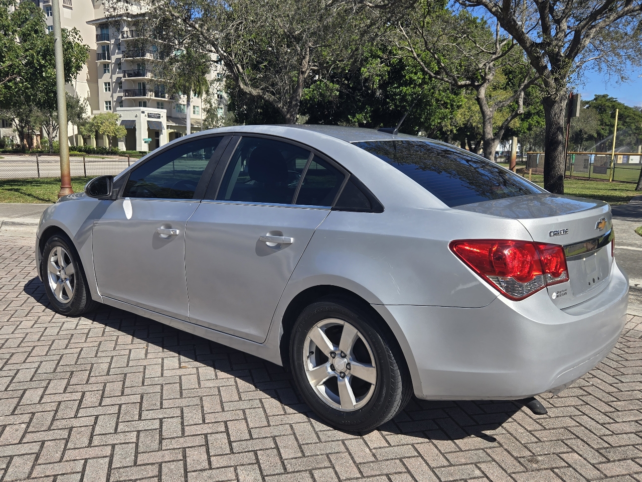Chevrolet Cruze 1LT 2013