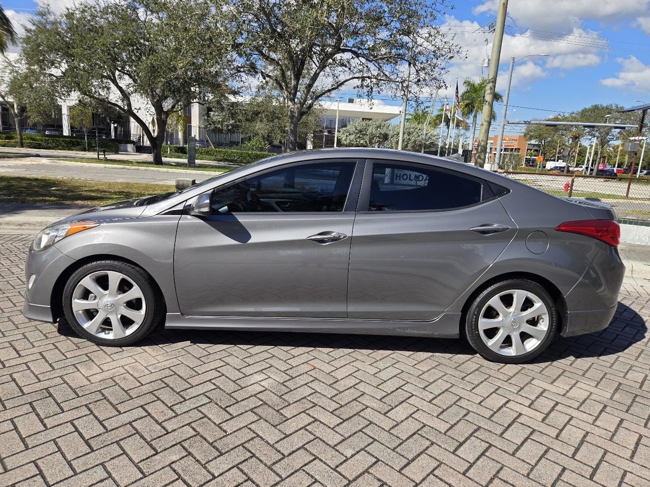 Hyundai Elantra Limited 2013