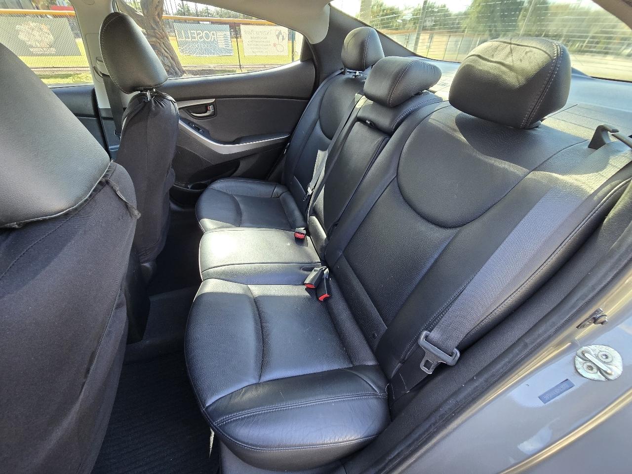 Hyundai Elantra Limited 2013