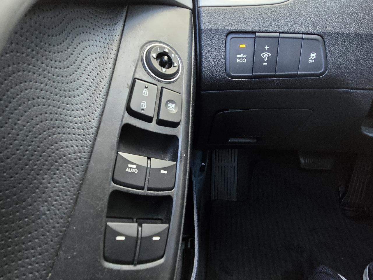 Hyundai Elantra Limited 2013