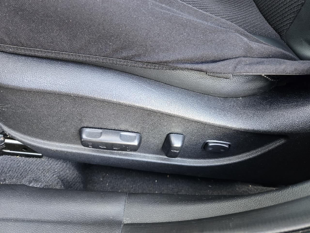 Hyundai Elantra Limited 2013