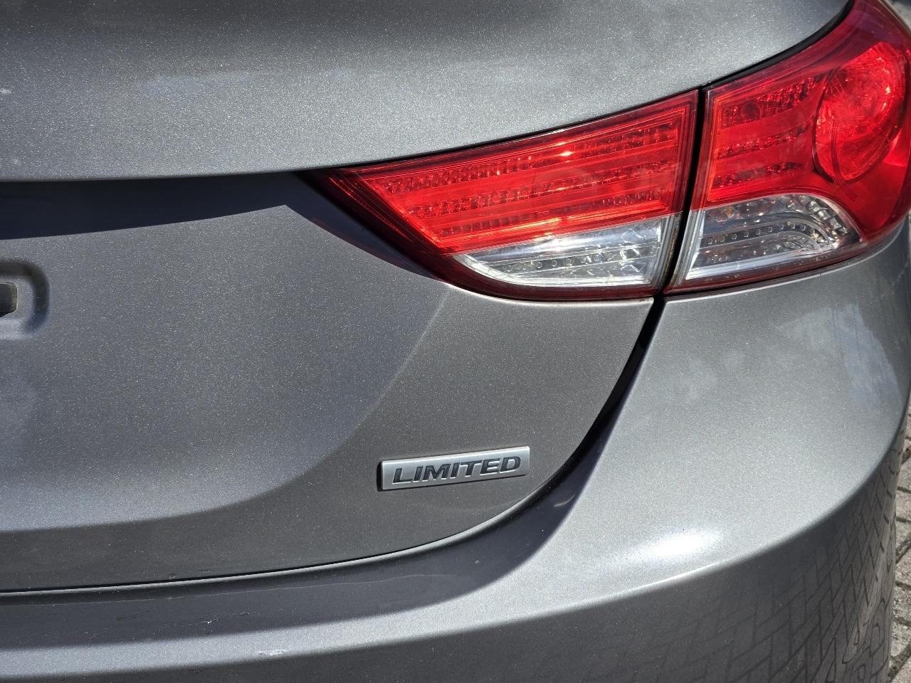 Hyundai Elantra Limited 2013