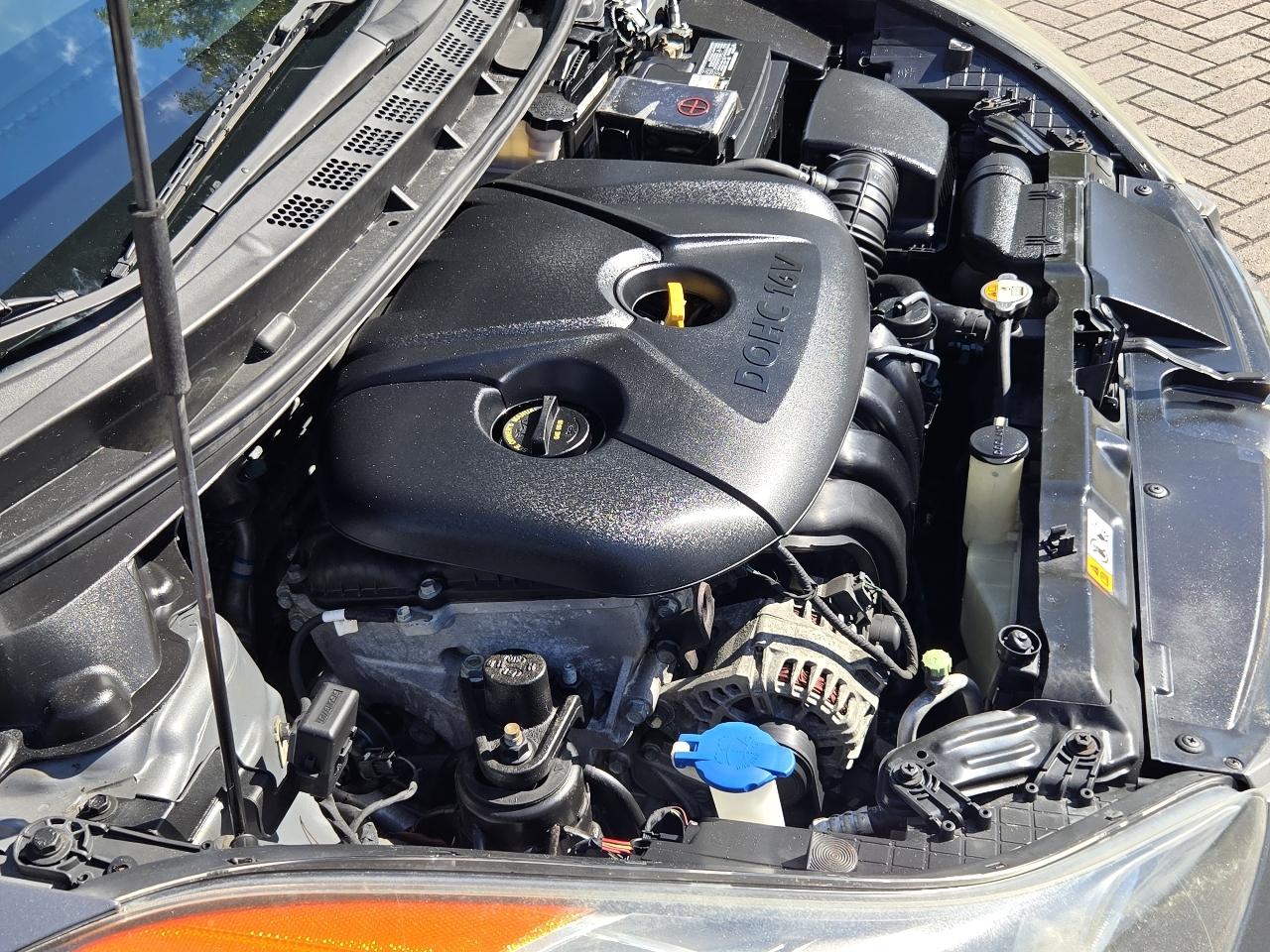 Hyundai Elantra Limited 2013