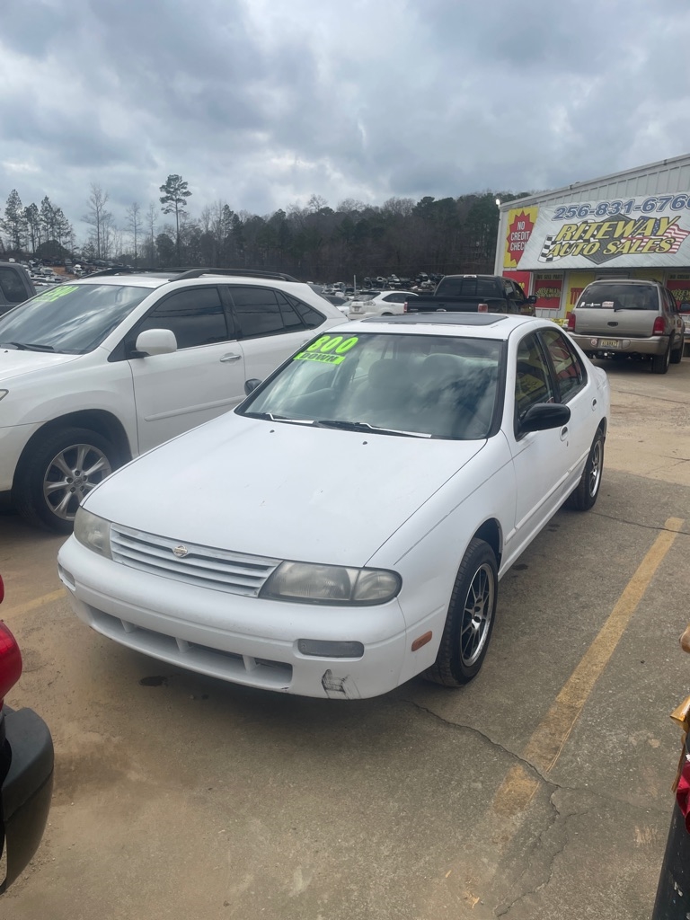 Nissan Altima XE 1997
