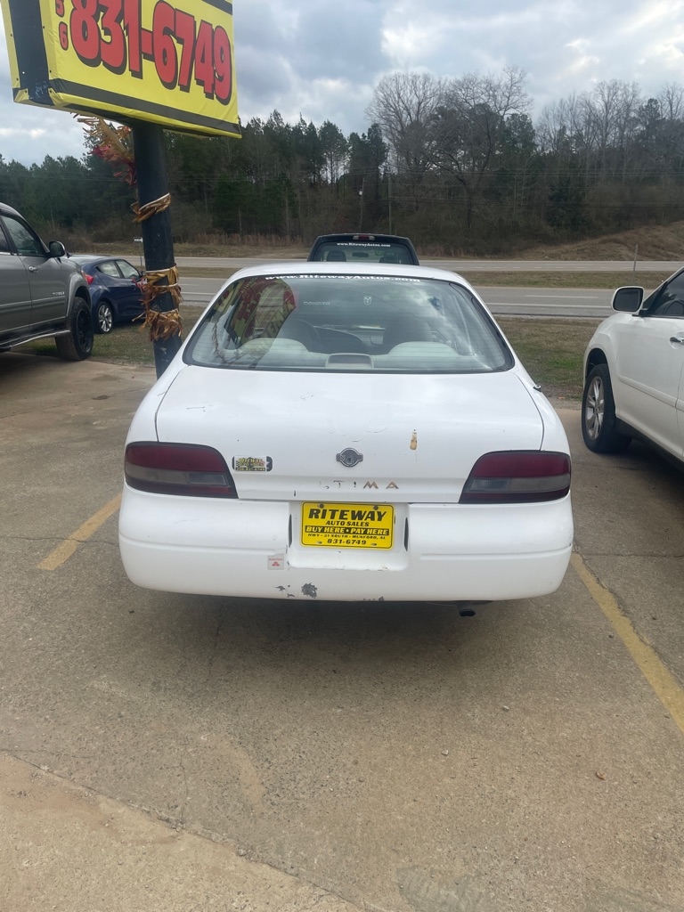Nissan Altima XE 1997
