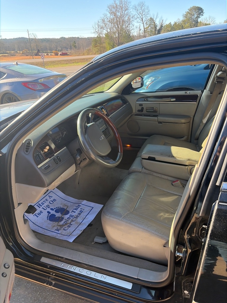 Lincoln Town Car Signature Limited 2008