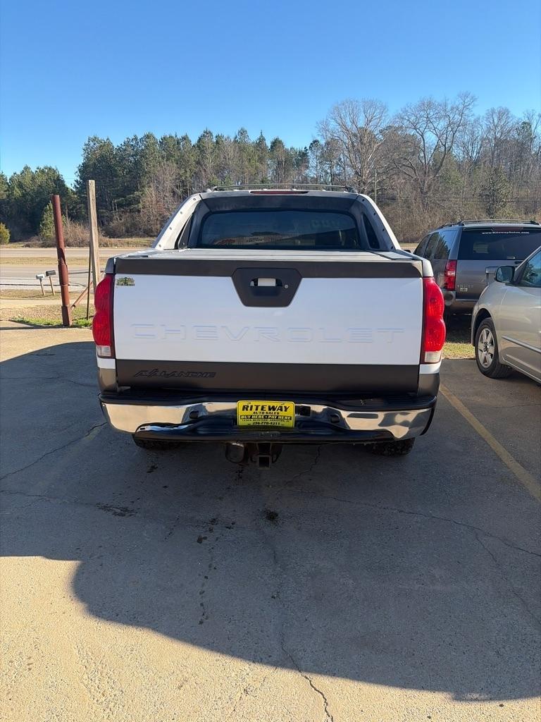 Chevrolet Avalanche 1500 4WD 2004