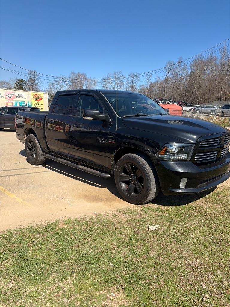 RAM 1500 Sport Crew Cab SWB 4WD 2015