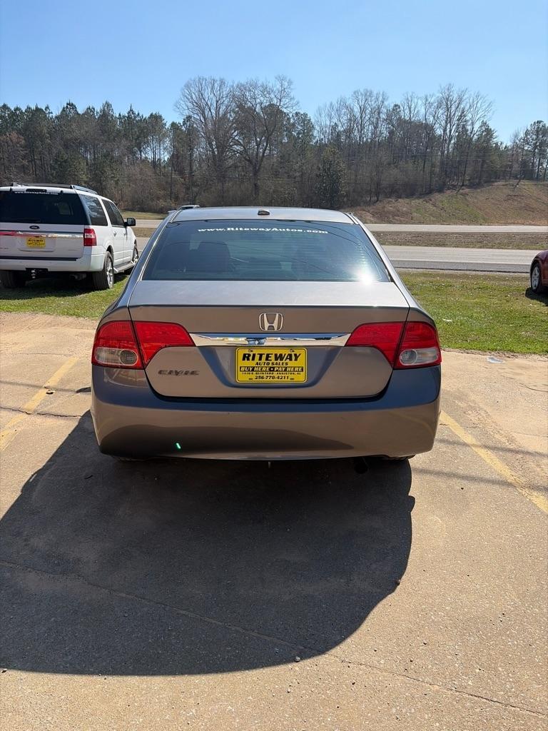 Honda Civic EX Sedan 5-Speed AT 2009