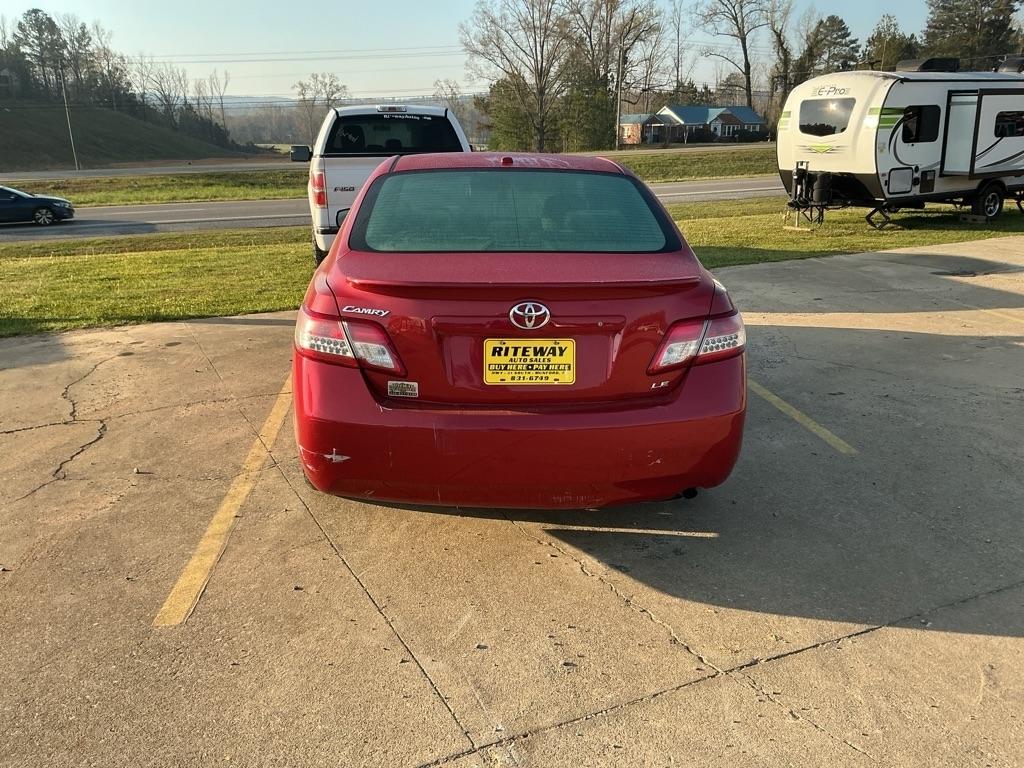 Toyota Camry Base 6-Spd AT 2011