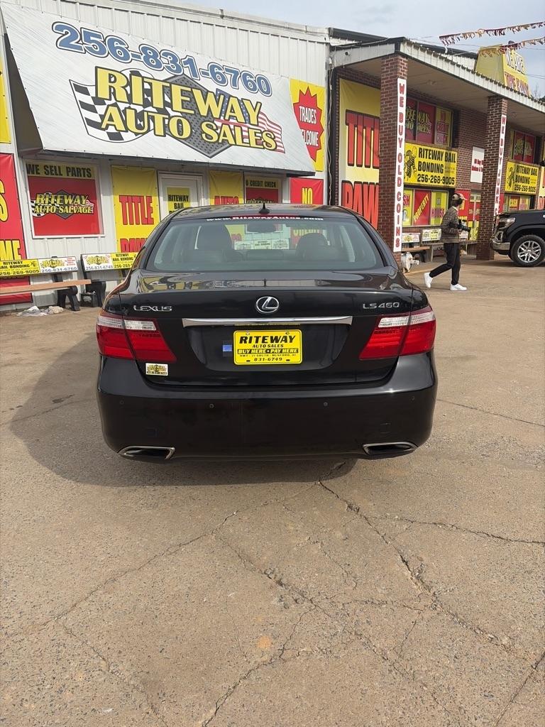 Lexus LS 460 Luxury Sedan 2008