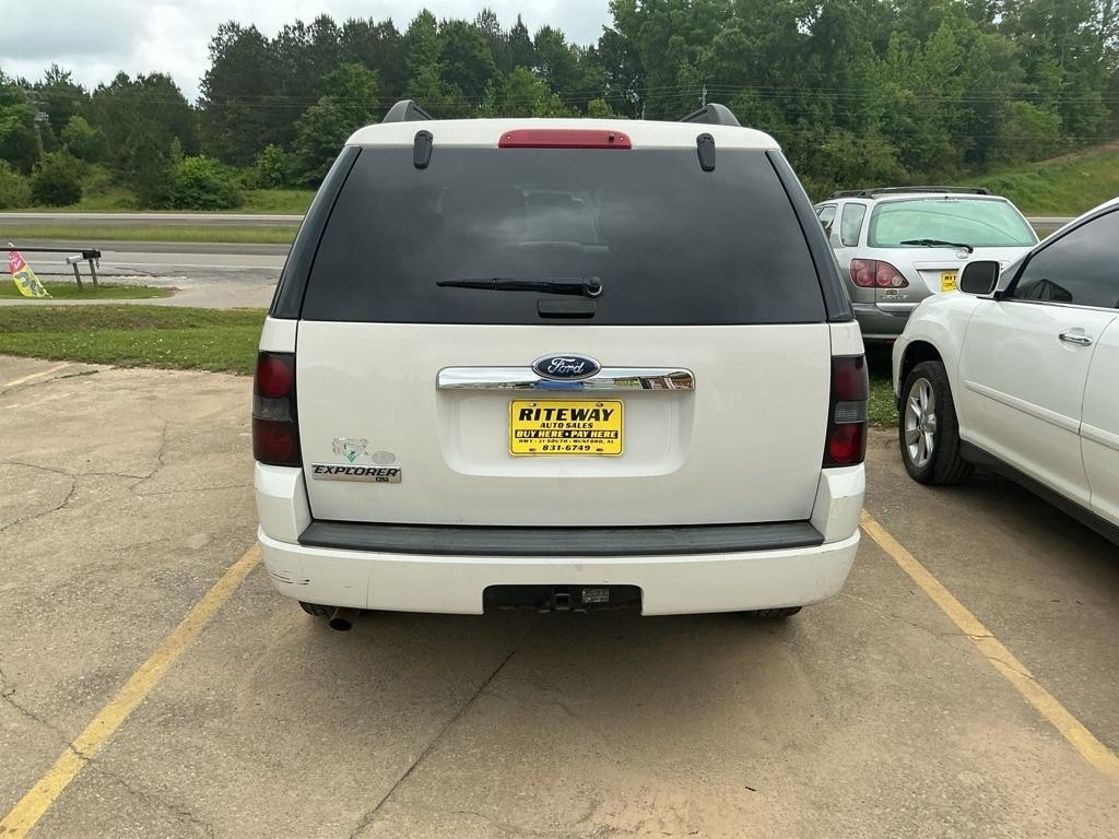 Ford Explorer XLT 4.0L 2WD 2008