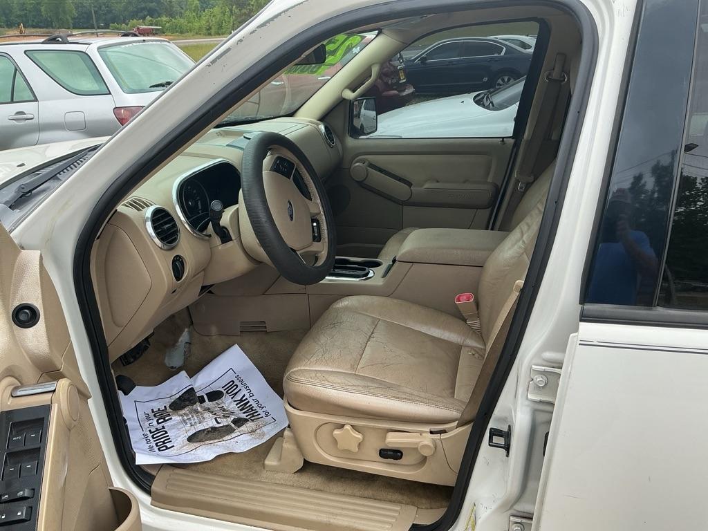Ford Explorer XLT 4.0L 2WD 2008