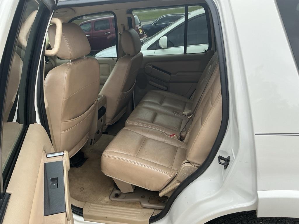 Ford Explorer XLT 4.0L 2WD 2008