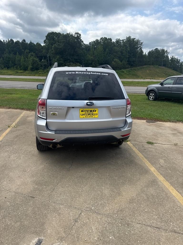 Subaru Forester 2.5X Limited 2012