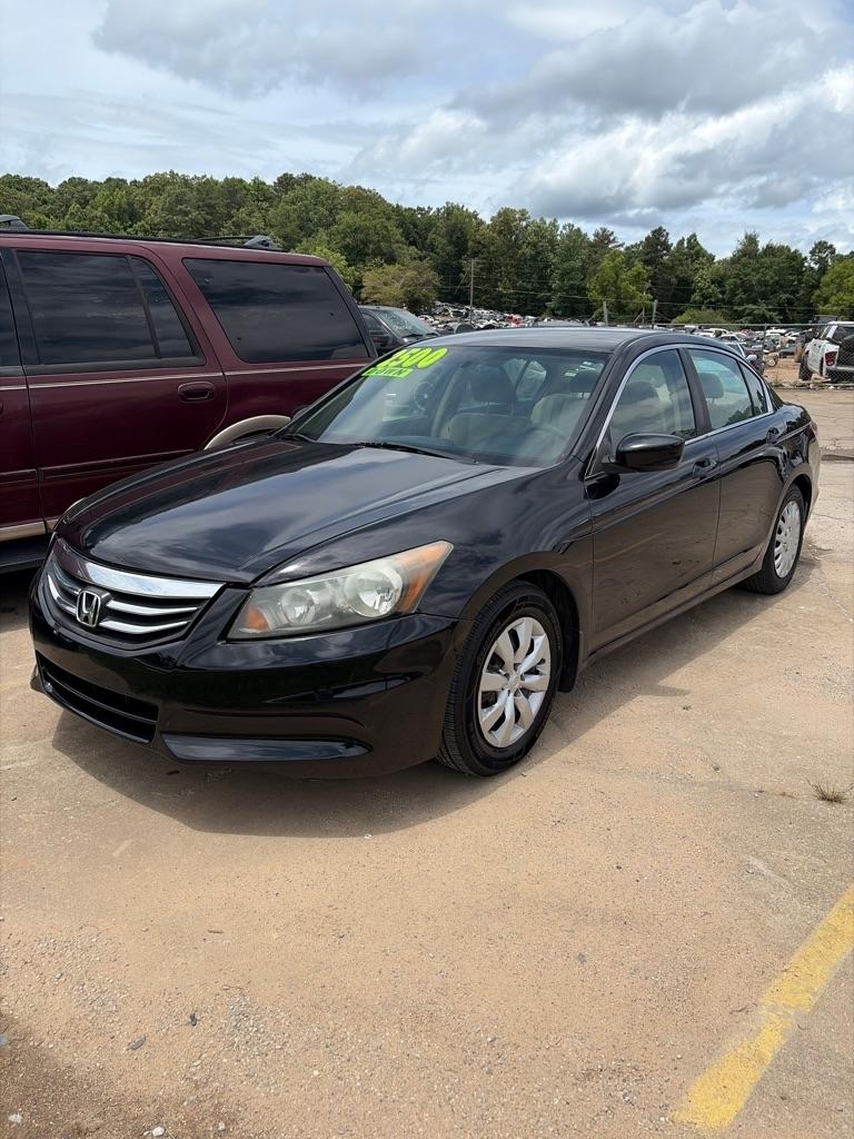 Honda Accord LX sedan AT 2012