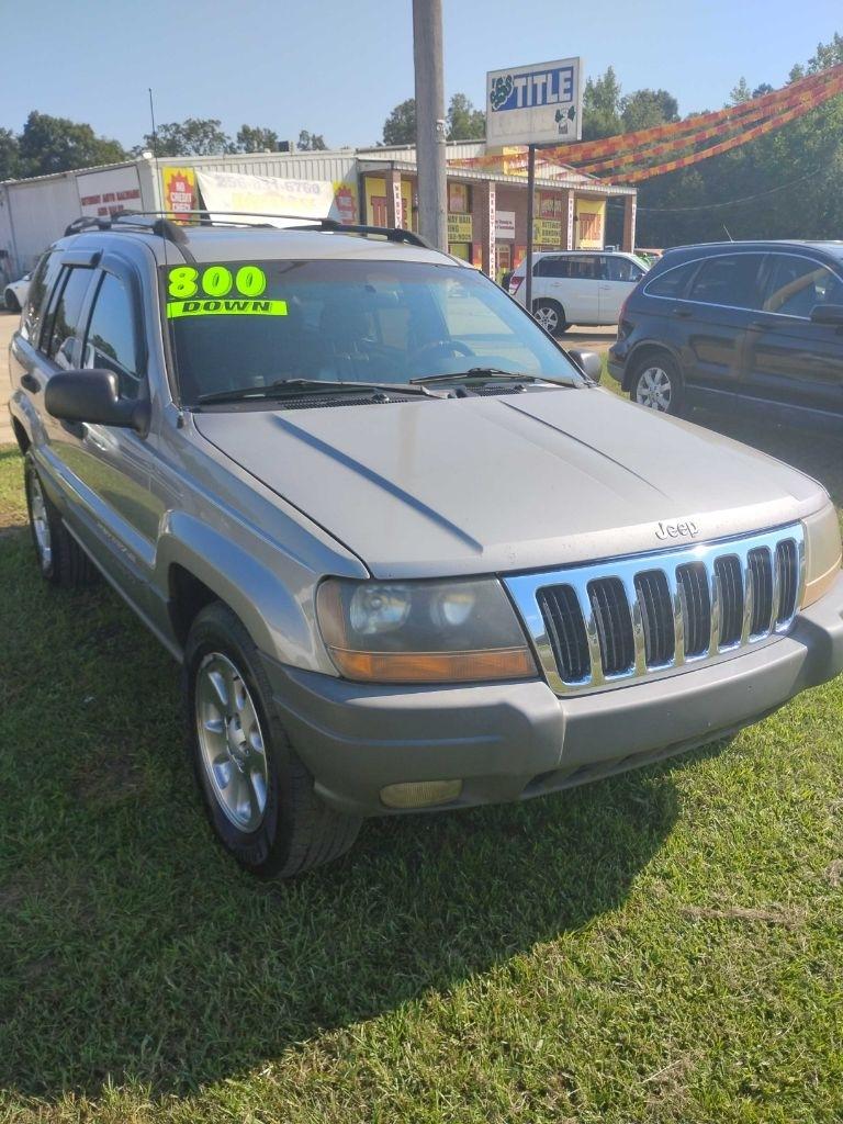 Jeep Grand Cherokee Laredo 2WD 2001
