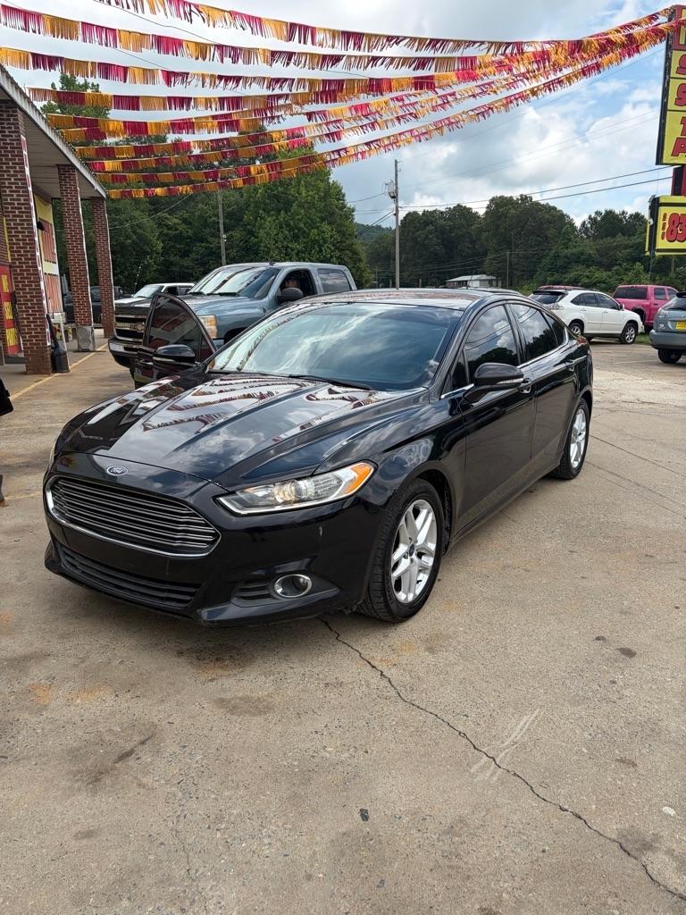 Ford Fusion SE 2016