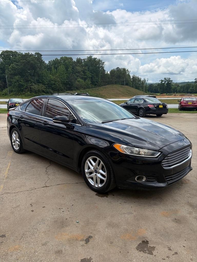 Ford Fusion SE 2016