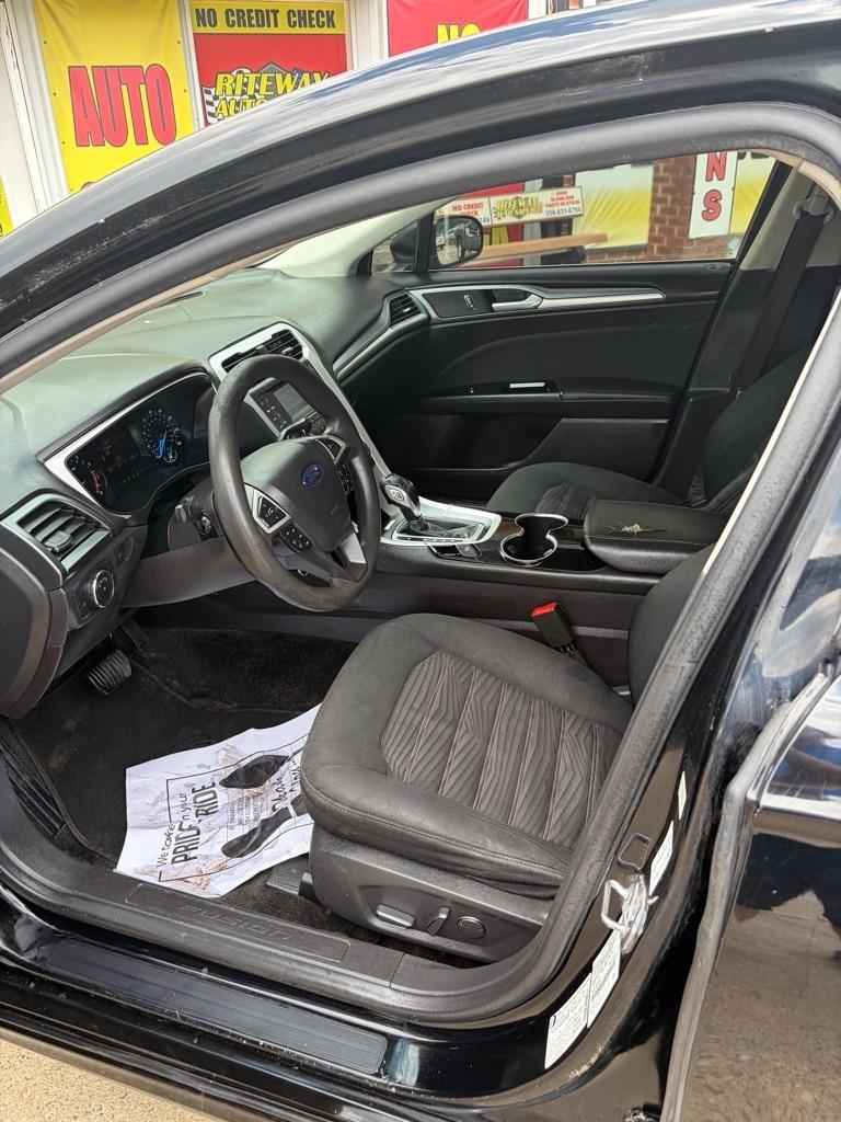 Ford Fusion SE 2016