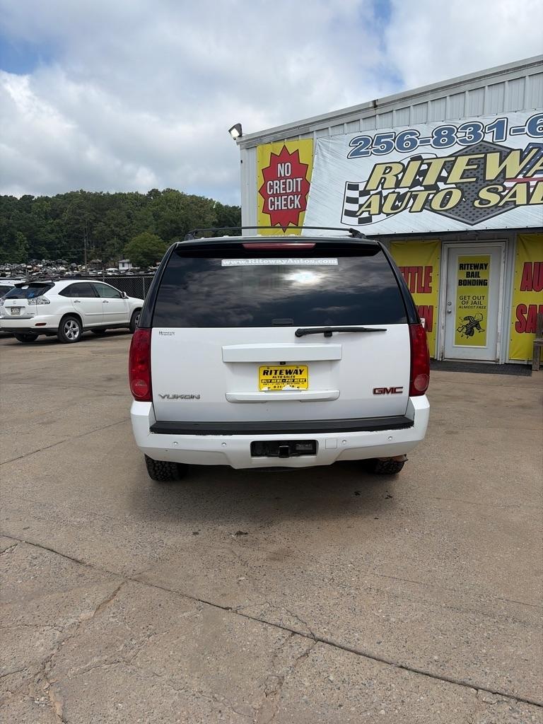GMC Yukon SLT 4WD 2013