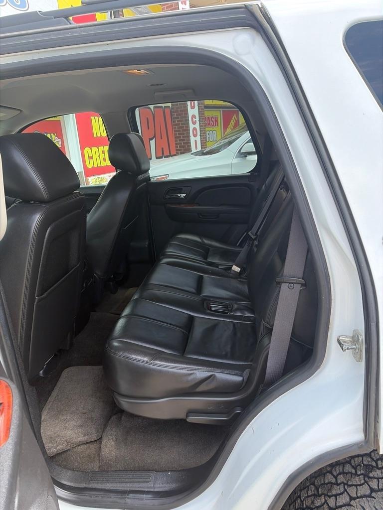 GMC Yukon SLT 4WD 2013