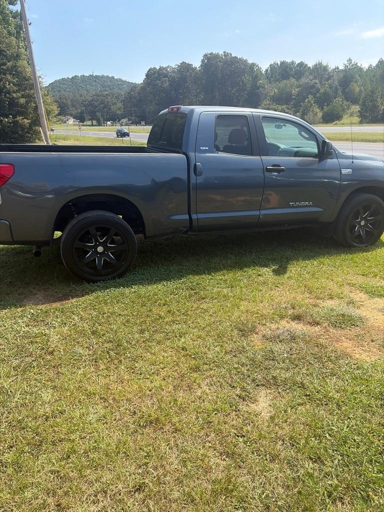 Toyota Tundra SR5 Double Cab 6AT 2WD 2007