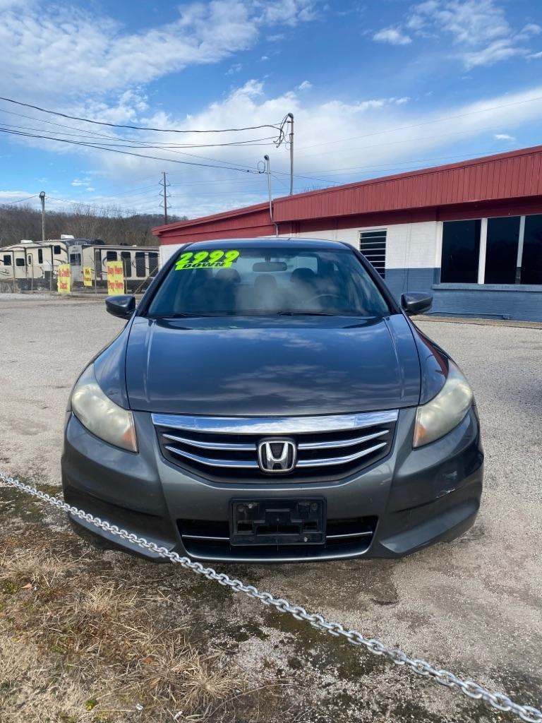 Honda Accord LX sedan AT 2012