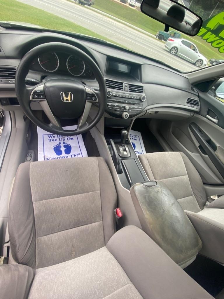 Honda Accord LX sedan AT 2009