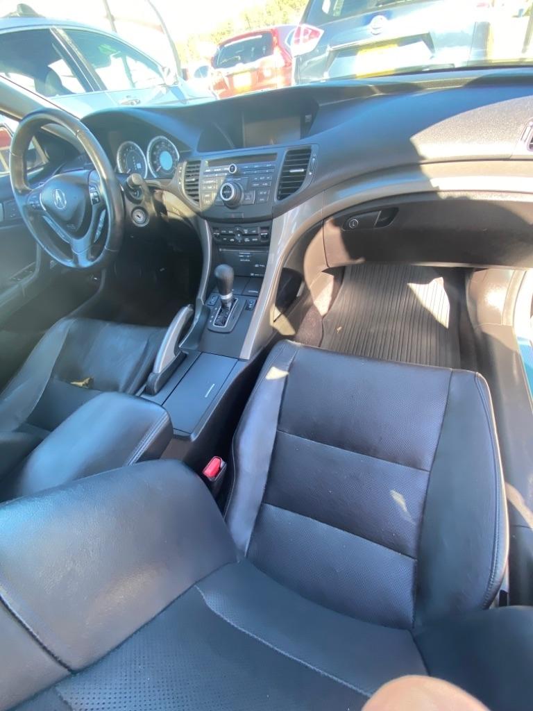 Acura TSX 5-speed AT 2010