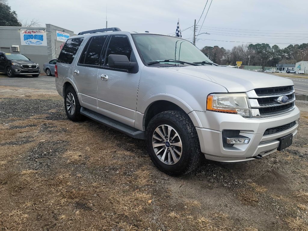 Ford Expedition XLT 4WD 2015