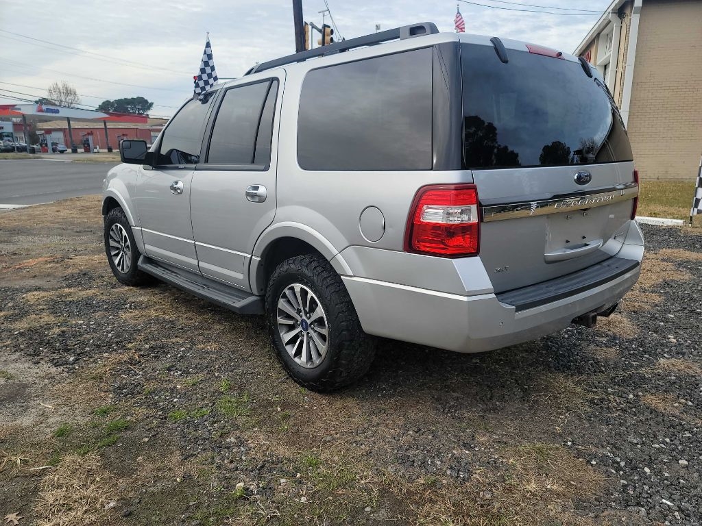 Ford Expedition XLT 4WD 2015
