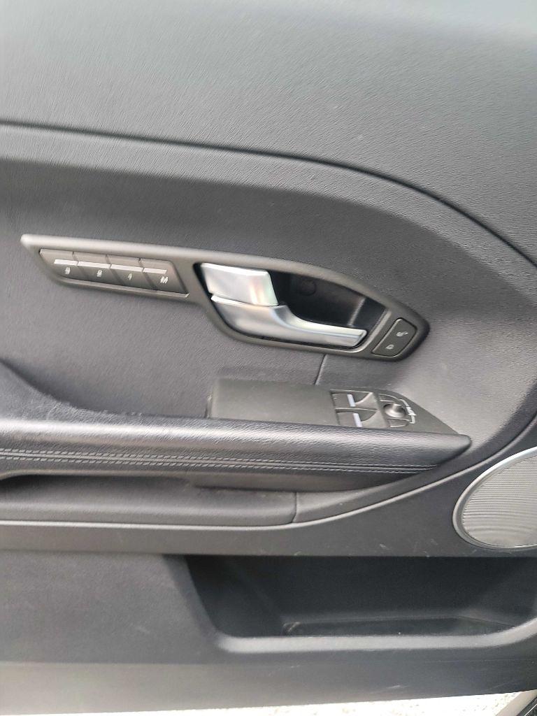 Land Rover Range Rover Evoque Pure Plus 3-Door 2012