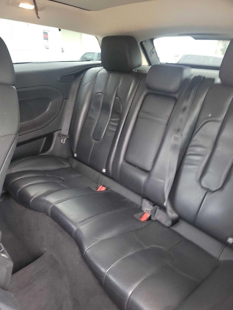 Land Rover Range Rover Evoque Pure Plus 3-Door 2012