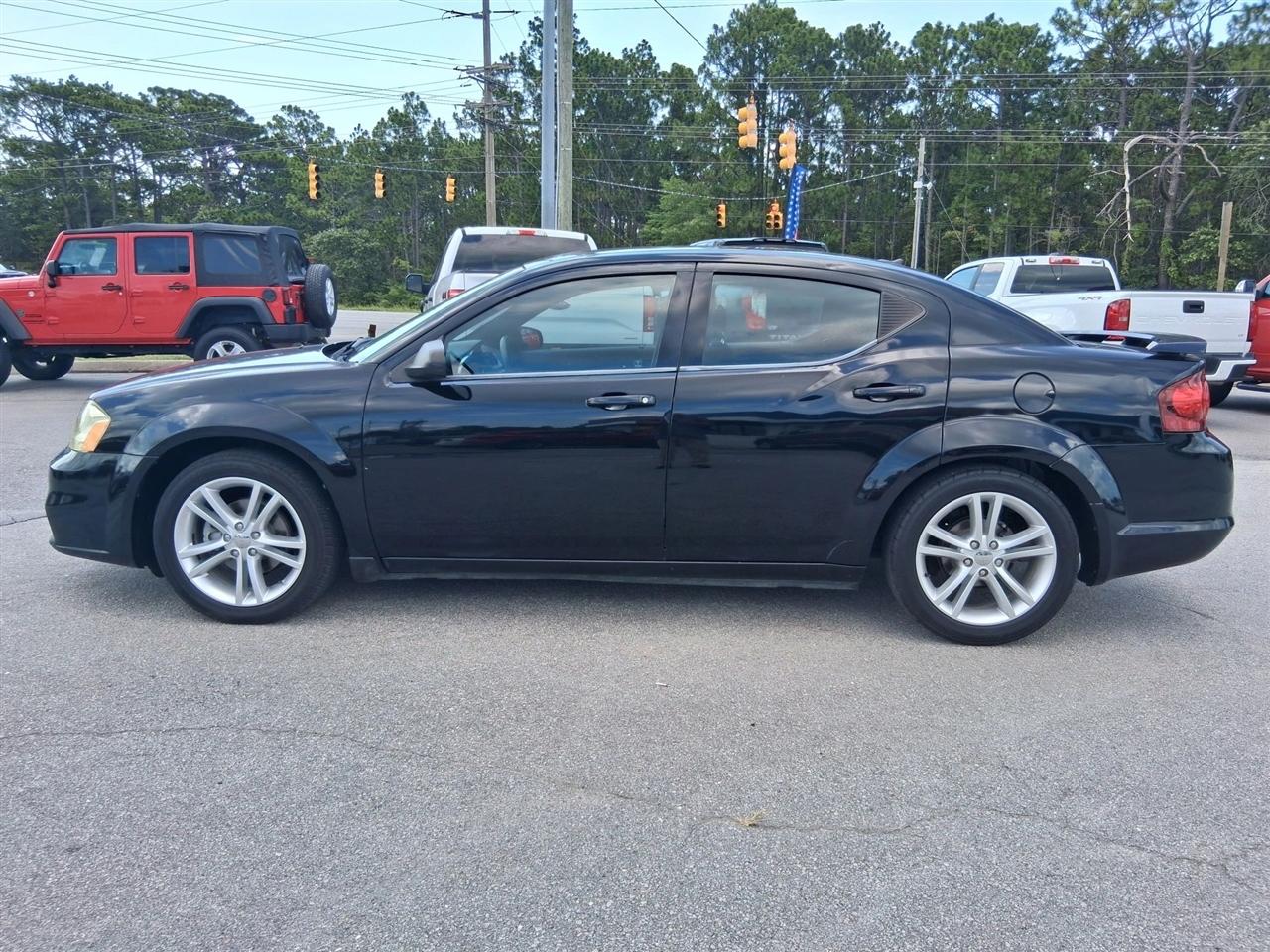 Dodge Avenger SE 2013